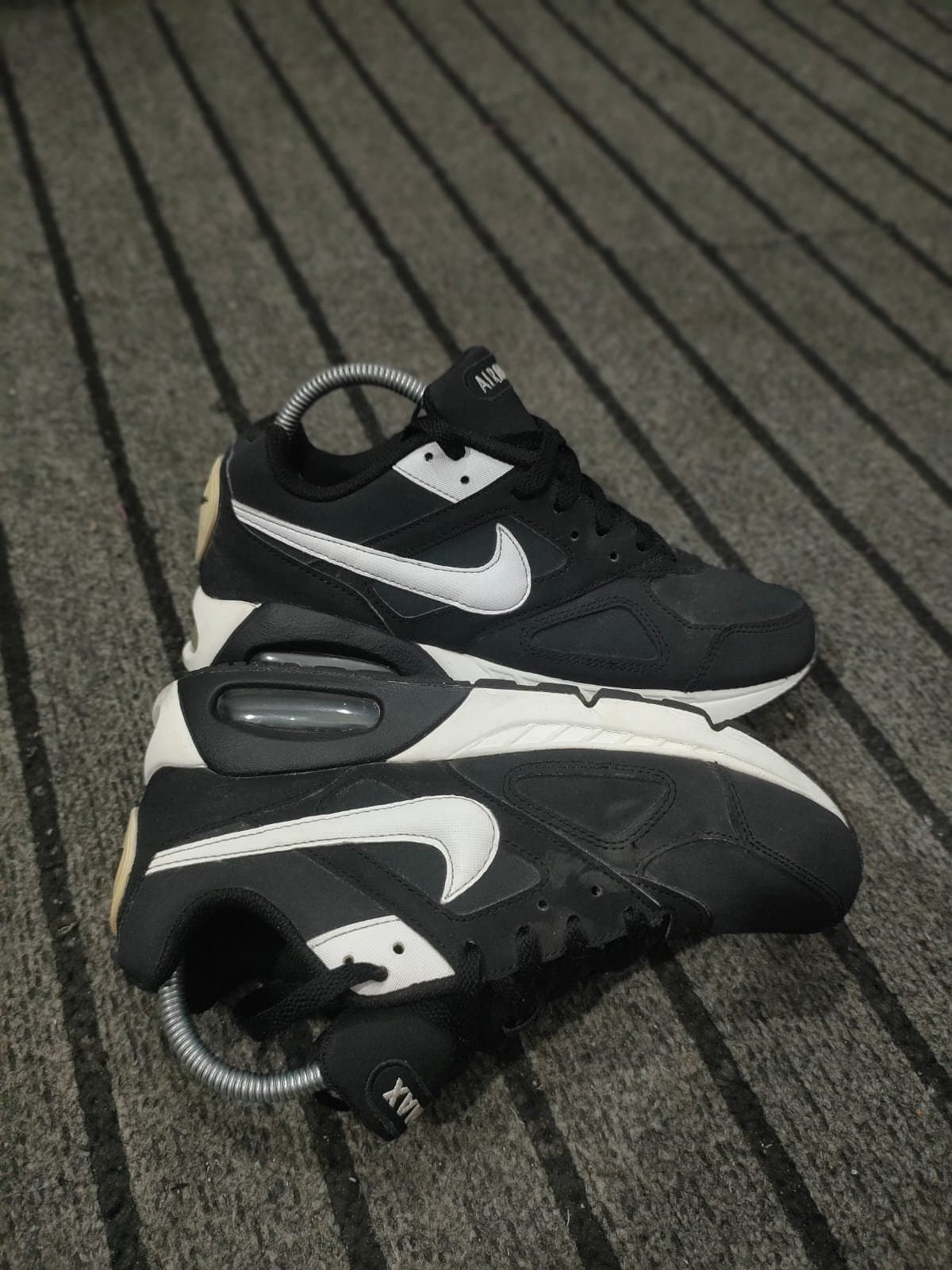 Nike Air Max Sneakers image 1